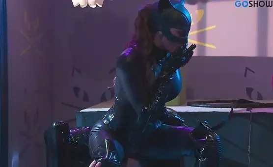 Catwoman Seduces Silent Couples